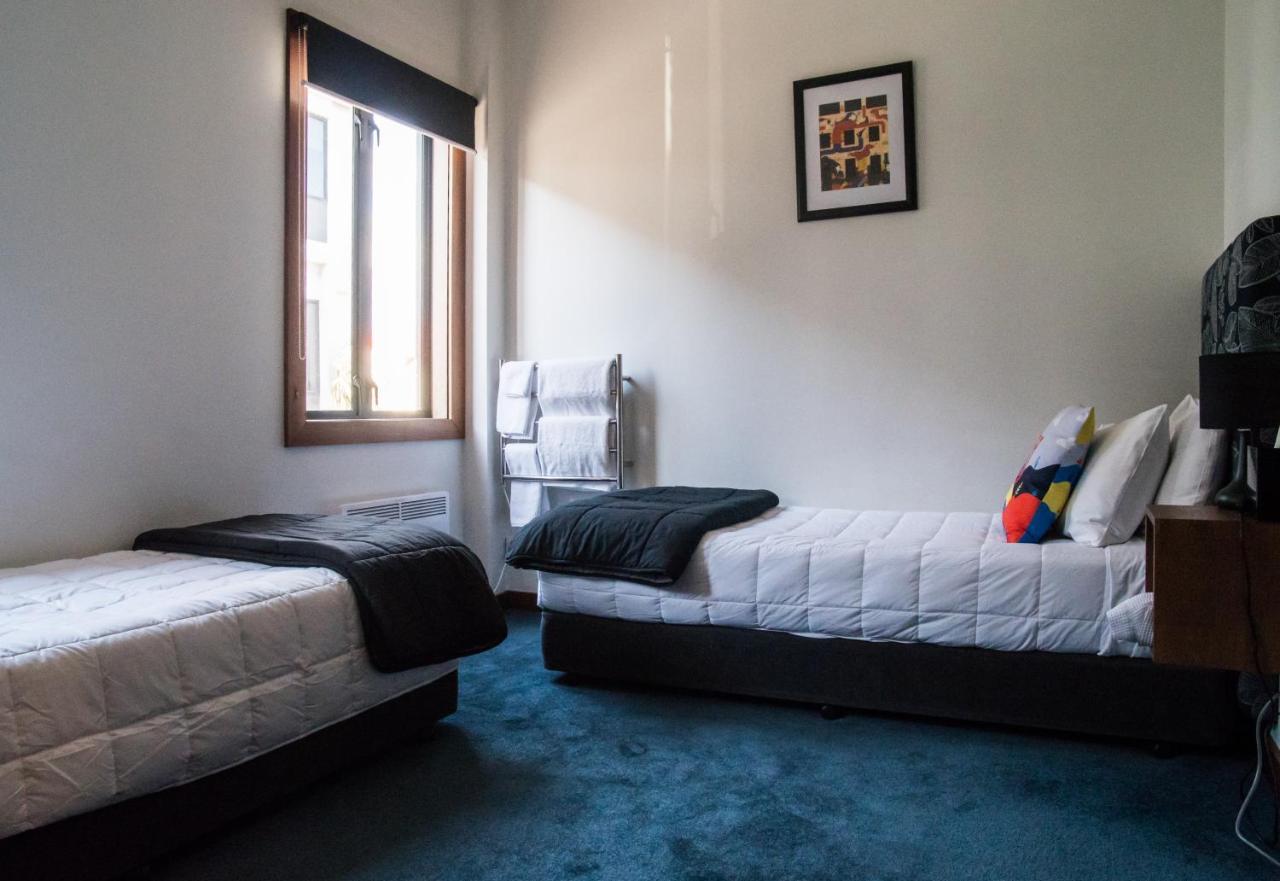 Studio Lits Jumeaux avec Salle de Bains Commune